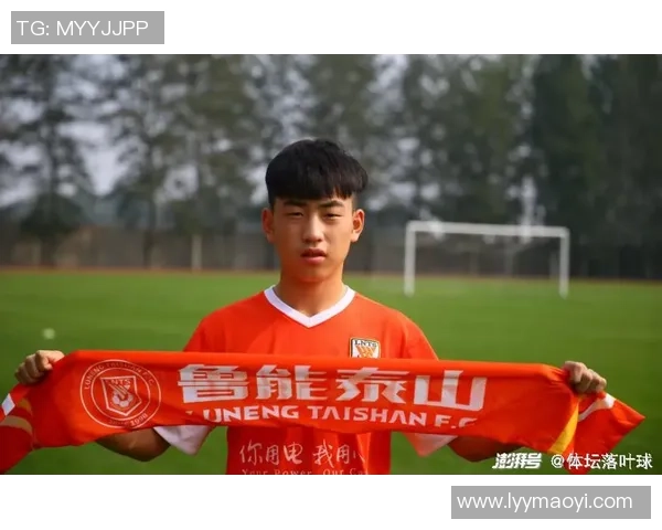 广州羽毛球队以80分稳居冠军赛积分榜首位展现强劲实力