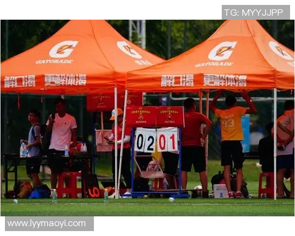 今天广州恒大足球比赛精彩纷呈球迷齐聚为球队加油助威